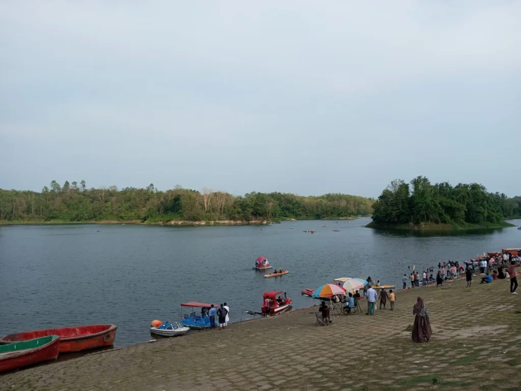 Mohamaya Lake