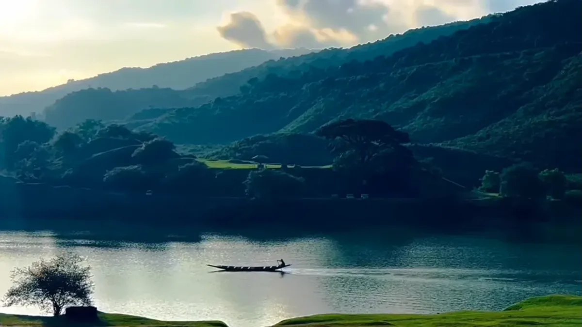Niladri Lake